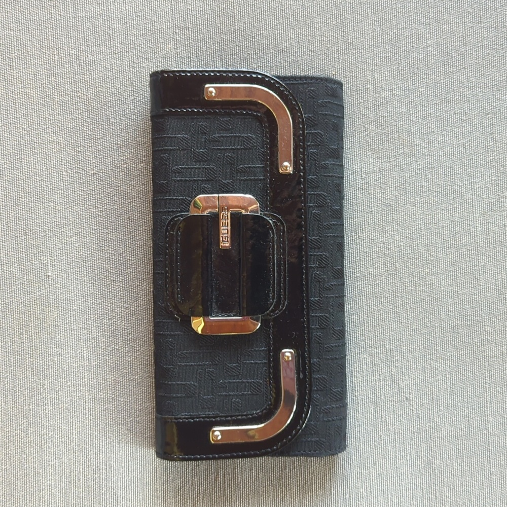Vintage Y2K Guess wallet